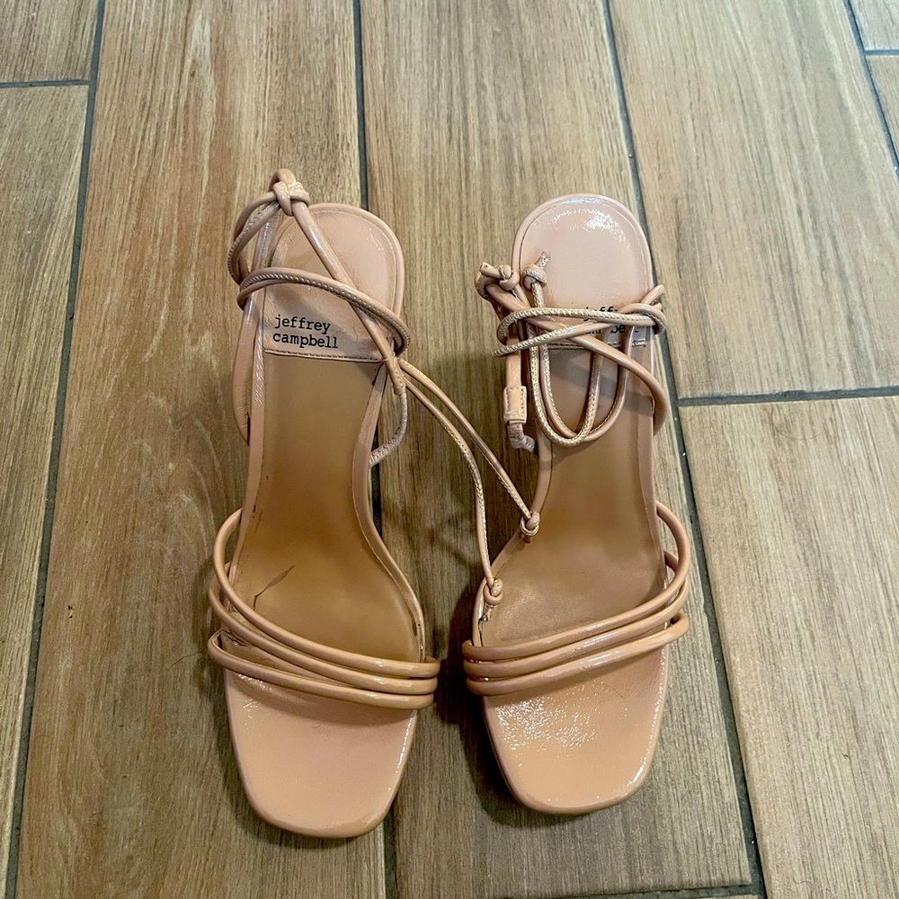 Jeffrey Campbell Presecco Sandal Size 9